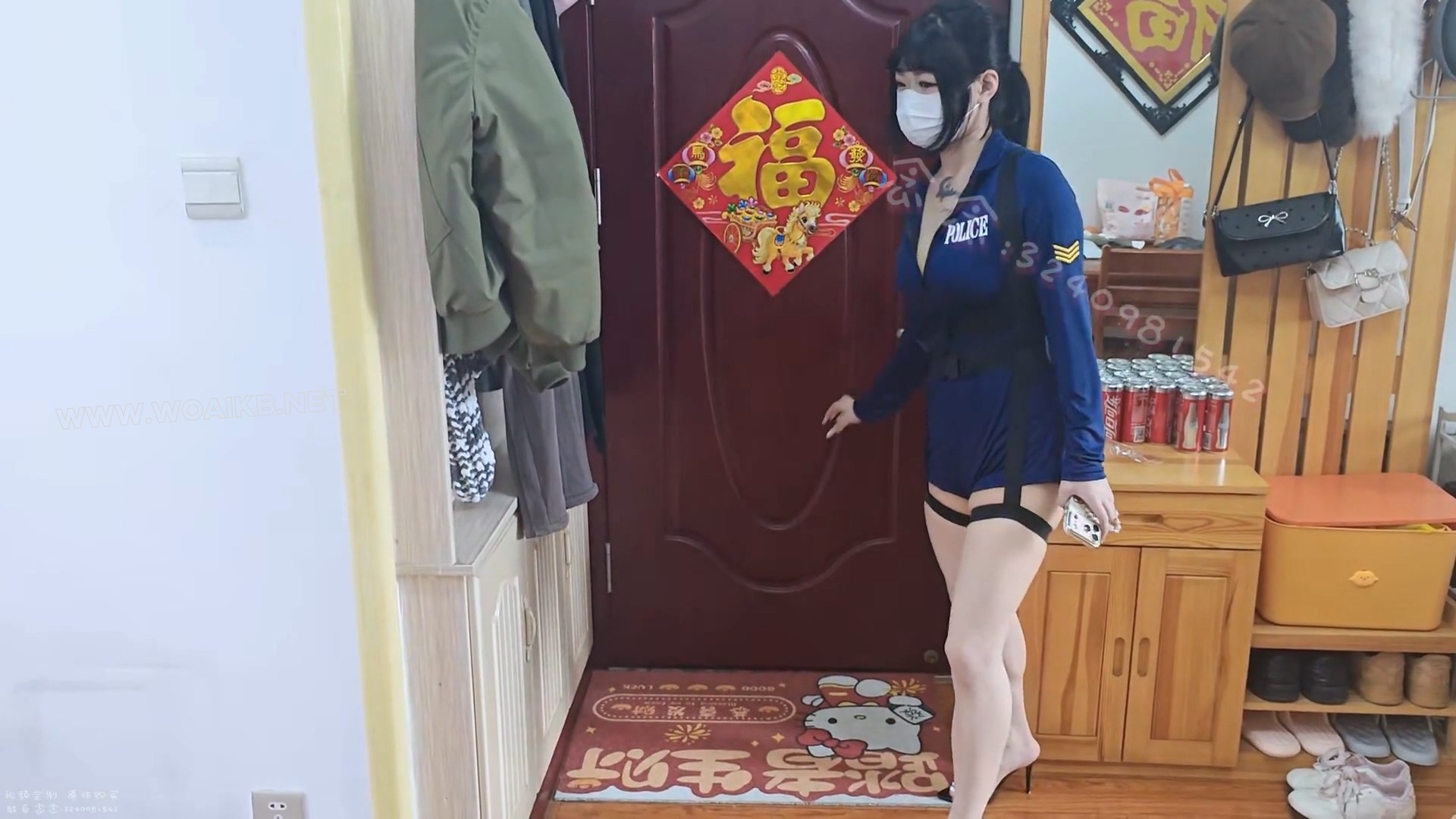 【念念】【定拍】女jing念念 裸足绑脚趾 脚上涂油挣扎 展示足底 tk摸脚挠脚 预览图 1