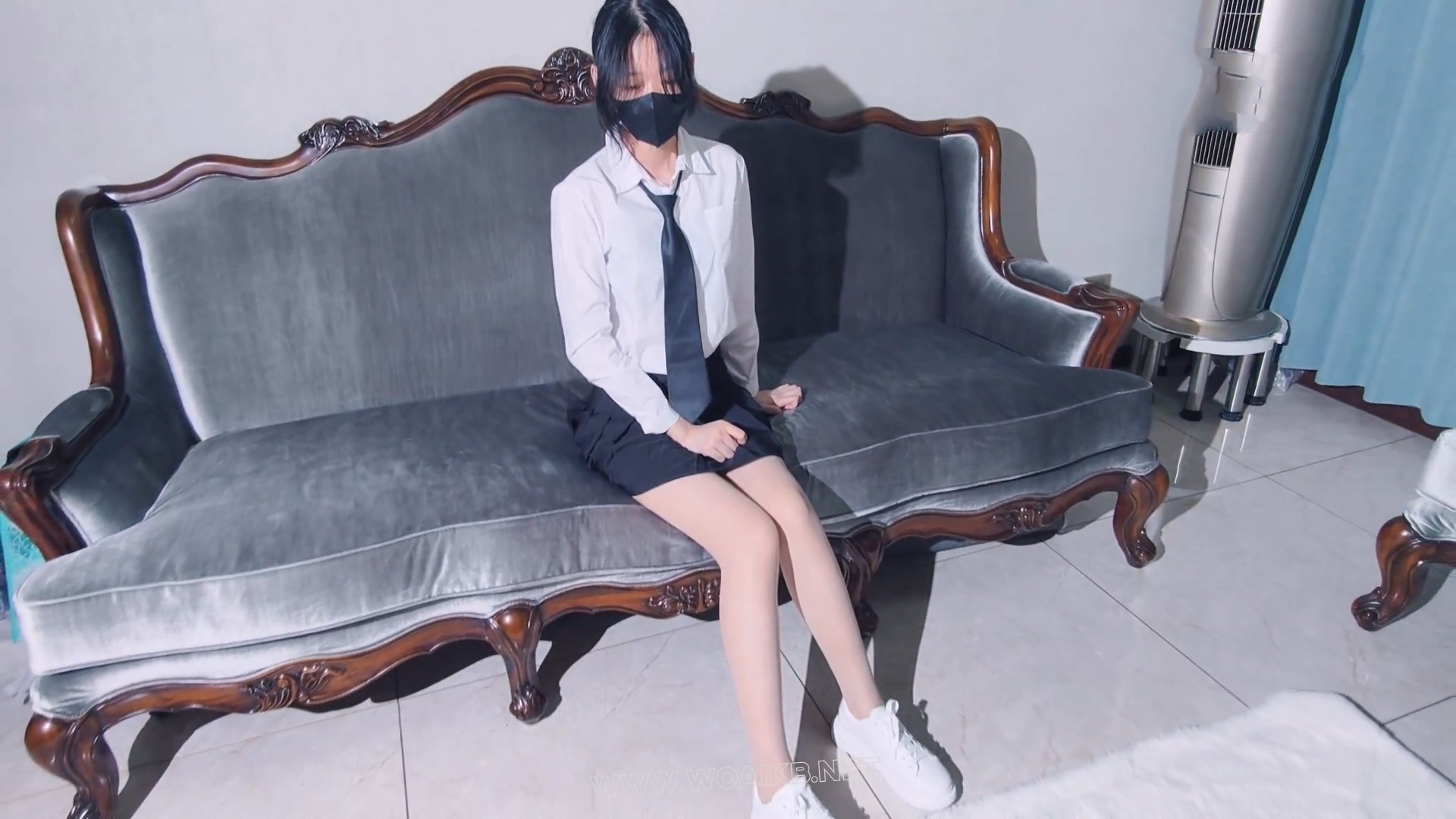 【咲希应聘淘宝模特 结果被黑心老板恶意欺负 还拍视频威胁】【足控福利】 预览图 3