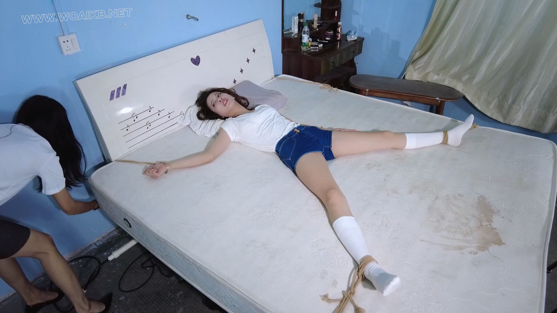 “痒模”面试大字捆绑全身各个部位全方位疯狂挠痒测试！身体敏感棒棒刺激G潮！ 《... 预览图 18