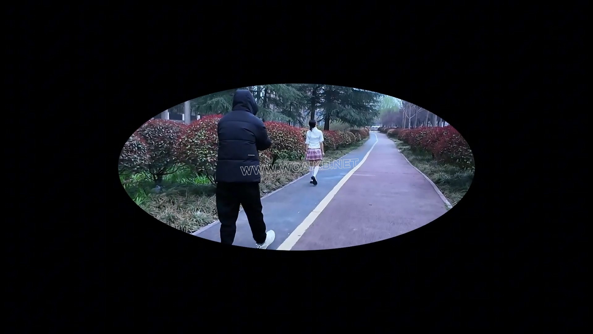 恶魔在人间 上 恋足玩腿 揉胸抚阴 把玩妹子的每一寸肌肤 跟踪迷晕 逃跑被擒 捆绑玩弄 预览图 1