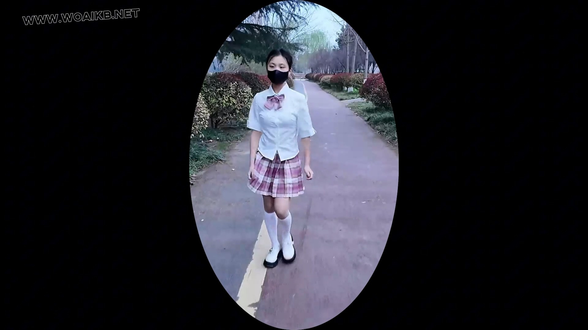 恶魔在人间 上 恋足玩腿 揉胸抚阴 把玩妹子的每一寸肌肤 跟踪迷晕 逃跑被擒 捆绑玩弄