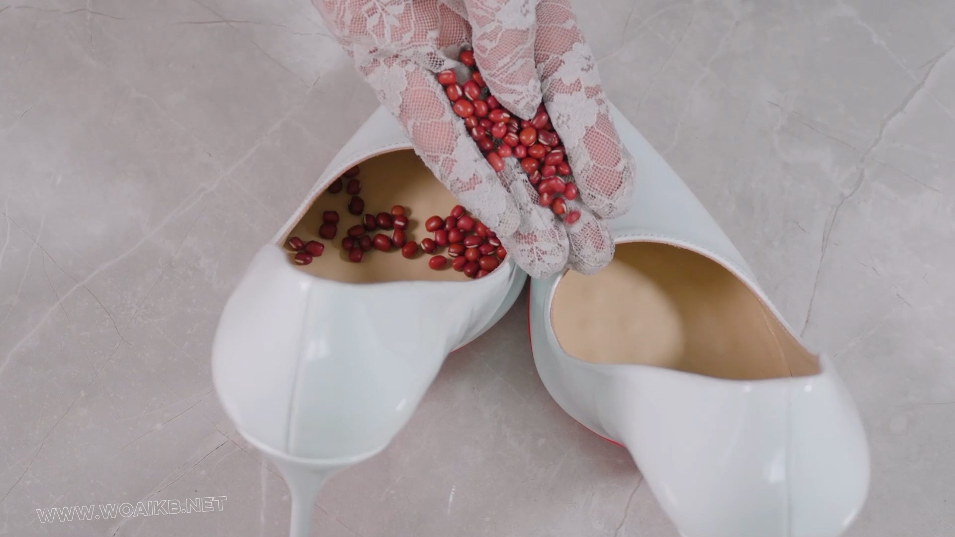 短裙高跟 炮机强高 铐镣禁锢的超短裙竖线肉丝13CM白高跟+金属GS、TD、炮机与跑步机