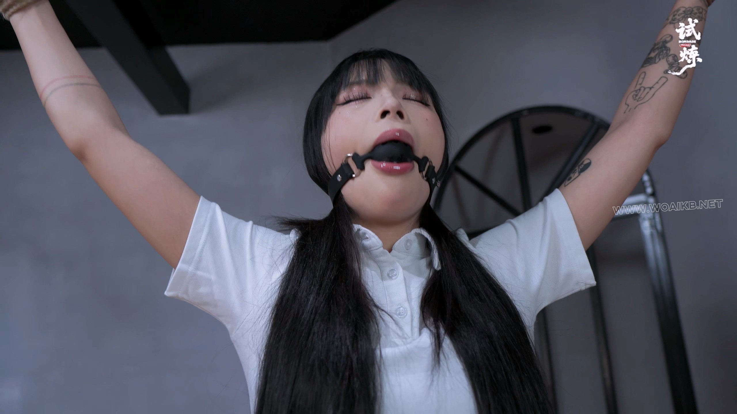 JK白丝女孩（曼尼）大字绳缚固定折磨啵啵贝失控模式口水直流 预览图 2