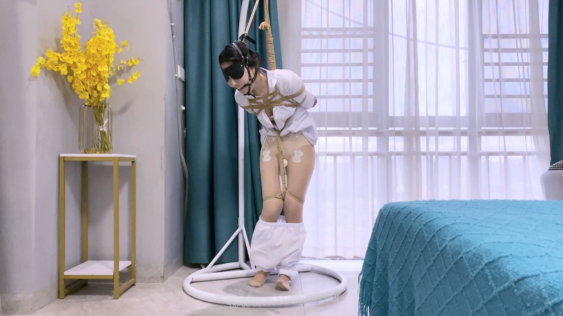 客户定拍-护士服+日式紧缚+胸缚+口球+高抬腿走路+带足钉走路+垫脚强制弓腰+强制抬... 预览图 9