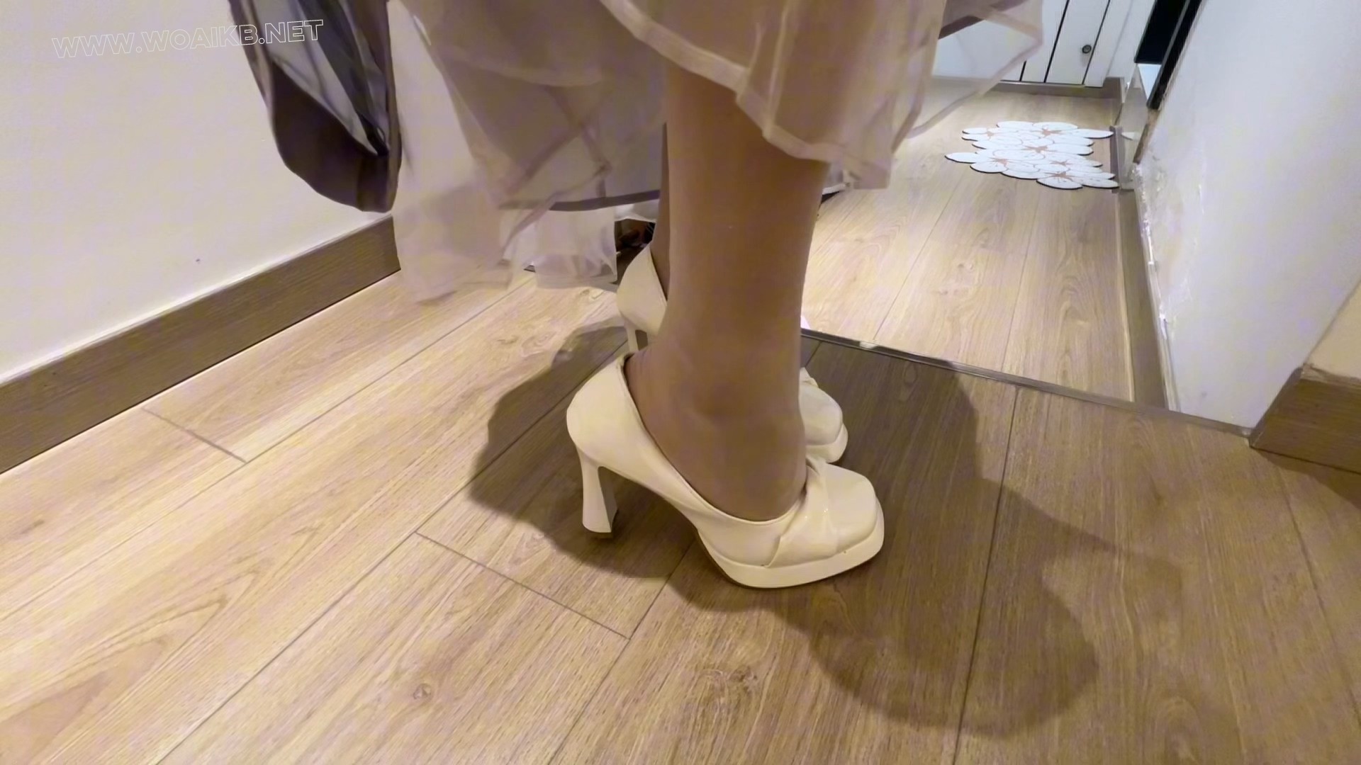桃花魏晋汉服惨遭客户囚禁捆绑 预览图 1