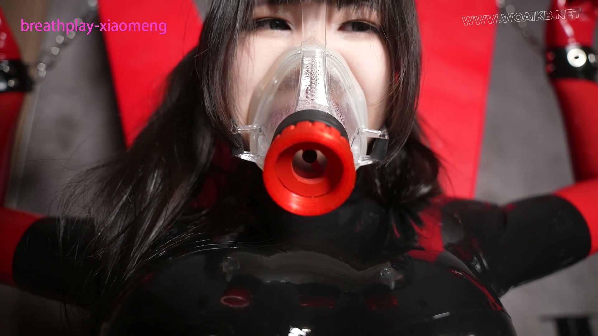 【小萌同学】小萌被乳胶窒息面罩呼吸控制，搭配玩具GC，止流阀窒息，呼吸袋二氧化... 预览图 8