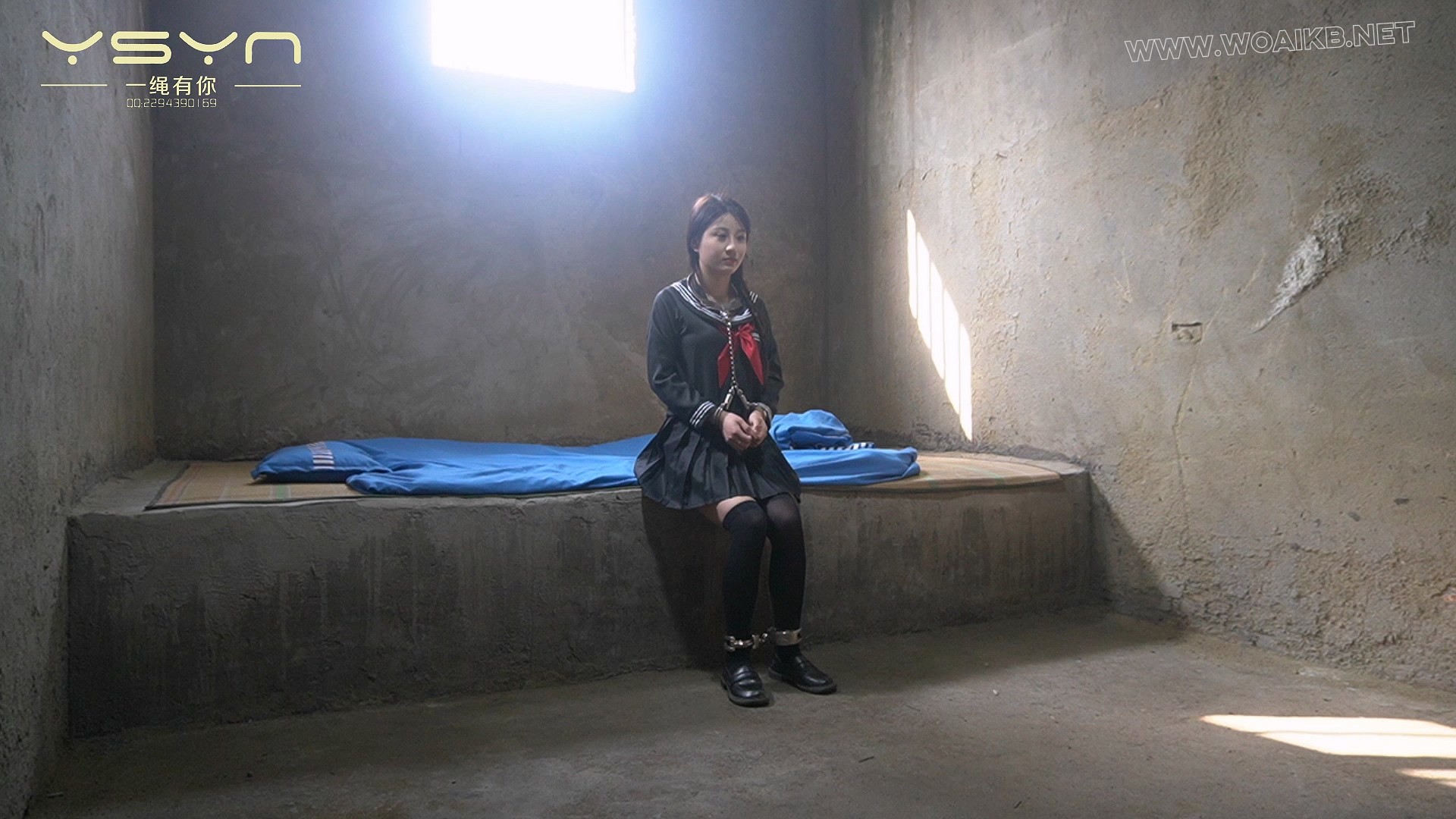 【罪与罚】黑色水手服女孩陈好犯了罪与惩罚接受各种金属刑具挠脚心腋窝 预览图 1