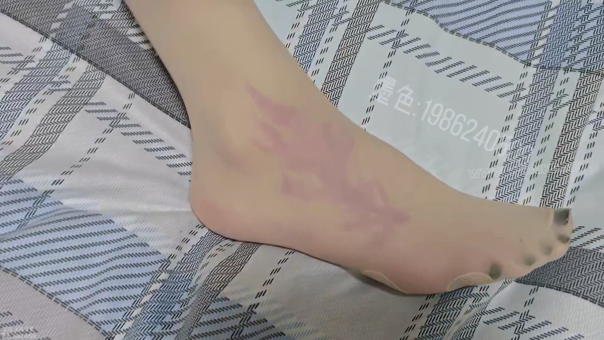草莓旗袍 红胶带封嘴股绳自wei 然后换中式旗袍捆绑zdb 预览图 7