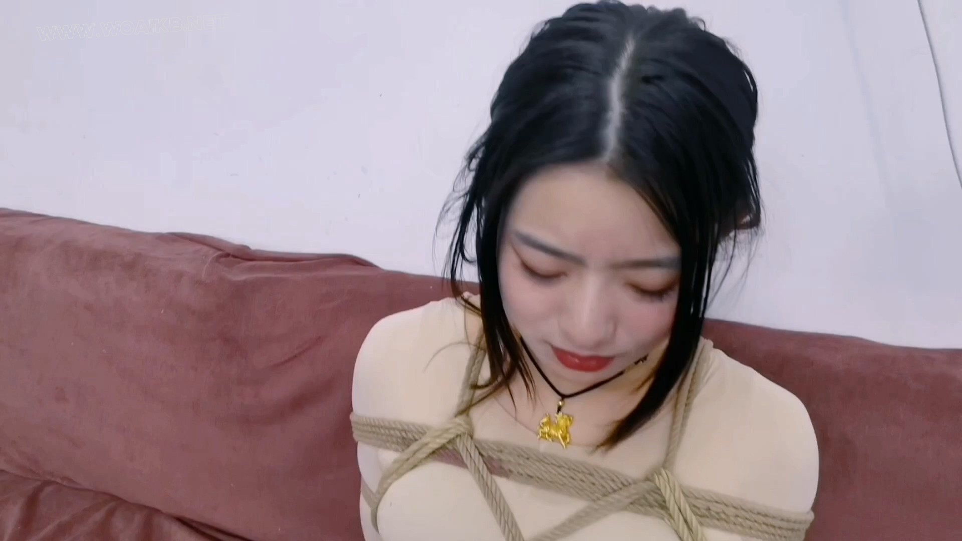 被TK爽死的肉丝高跟希希