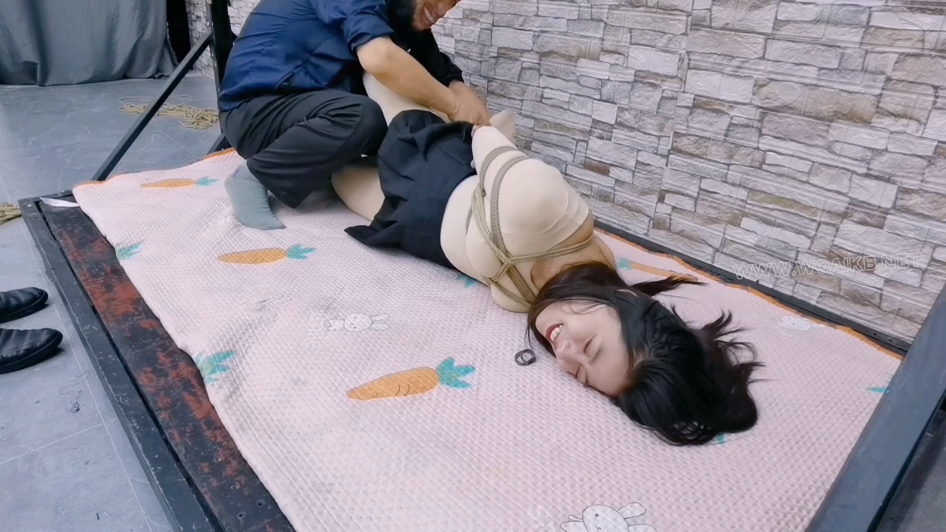 被TK爽死的肉丝高跟希希 预览图 7