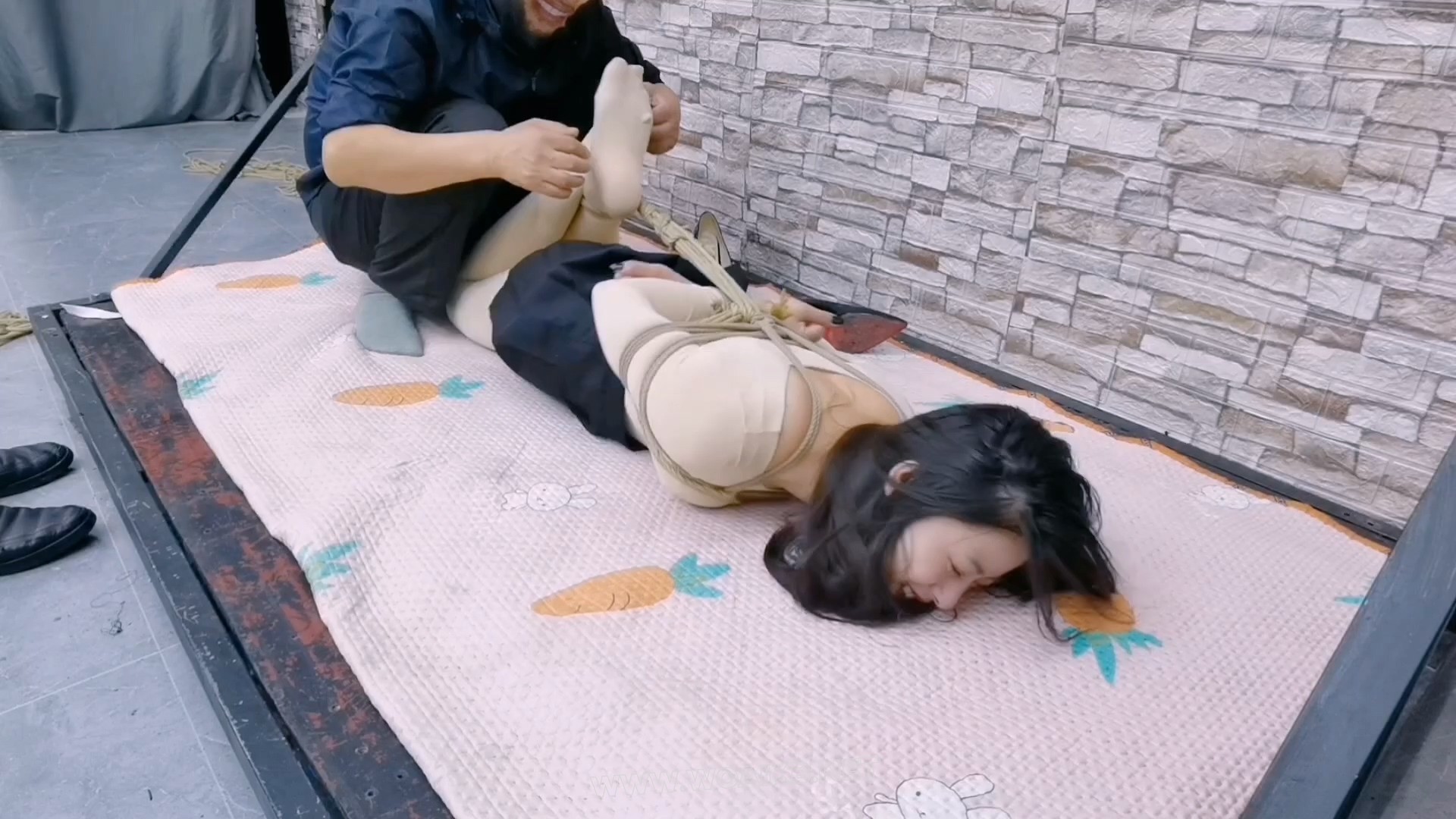 被TK爽死的肉丝高跟希希 预览图 8