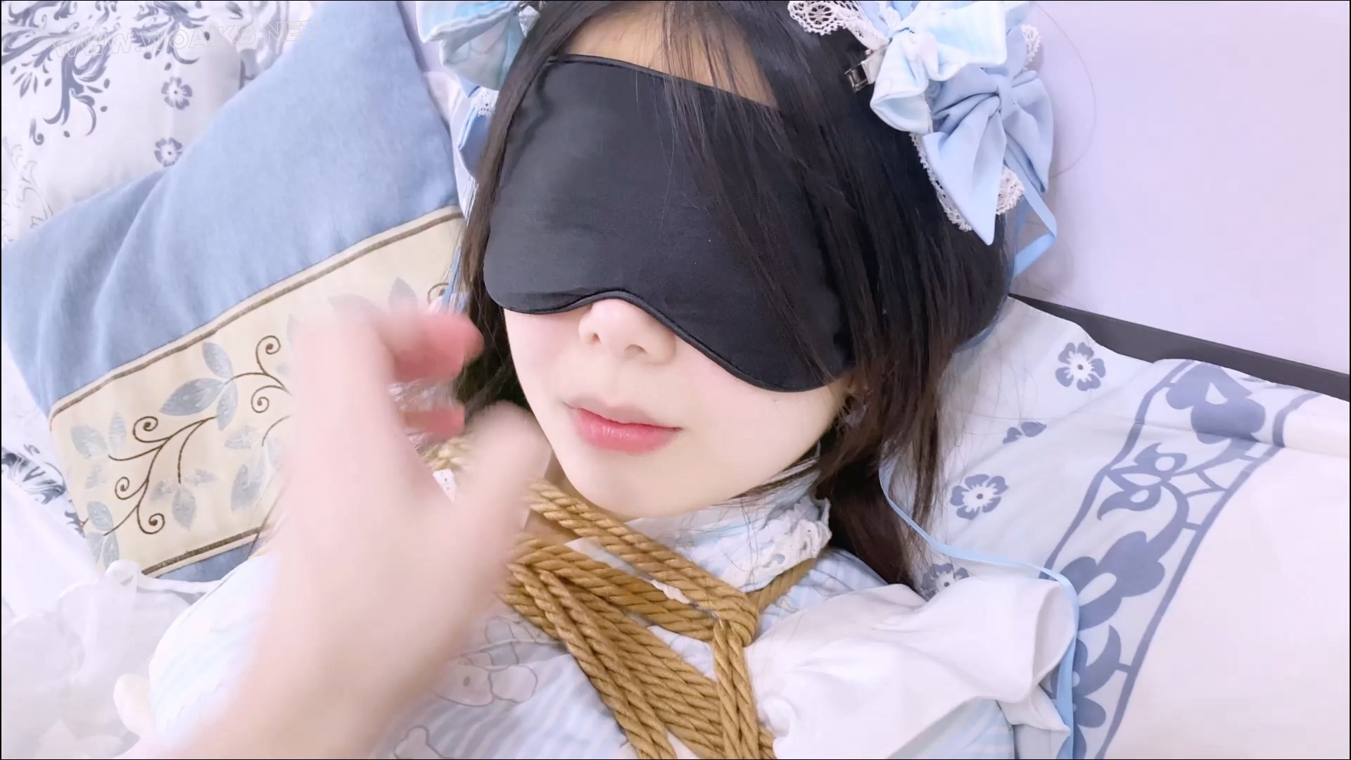 绑架调教可爱又青春的LO娘小萝莉 预览图 15