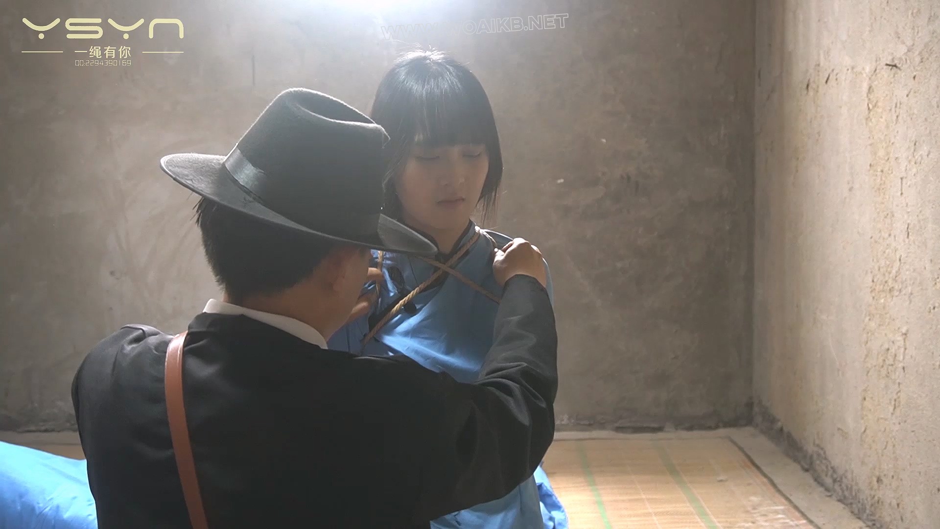 【五四芳魂】牢房里关押着五四装女孩被押进刑房骑木马老虎凳挠打脚心五花大绑刑场枪决 预览图 15