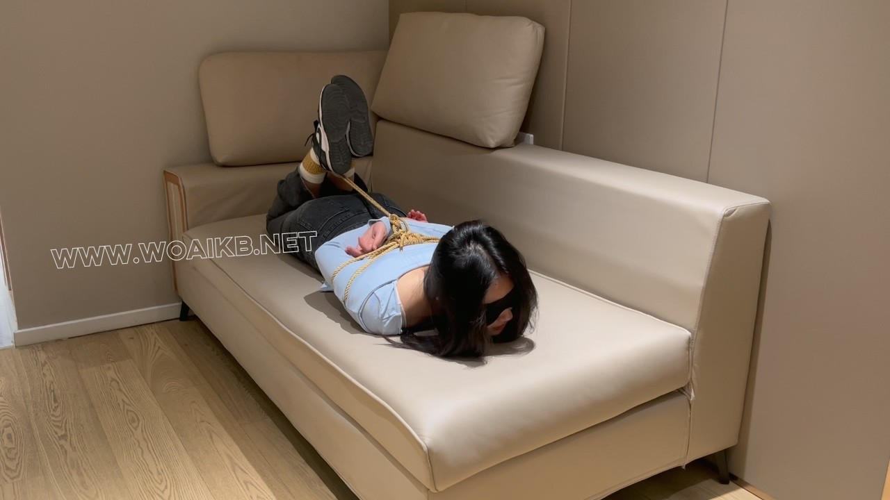 圣诞女仆套装+清纯女大捆绑强G，两种风格的切换，各位更喜欢哪一种呢？强G、TD深入... 预览图 9