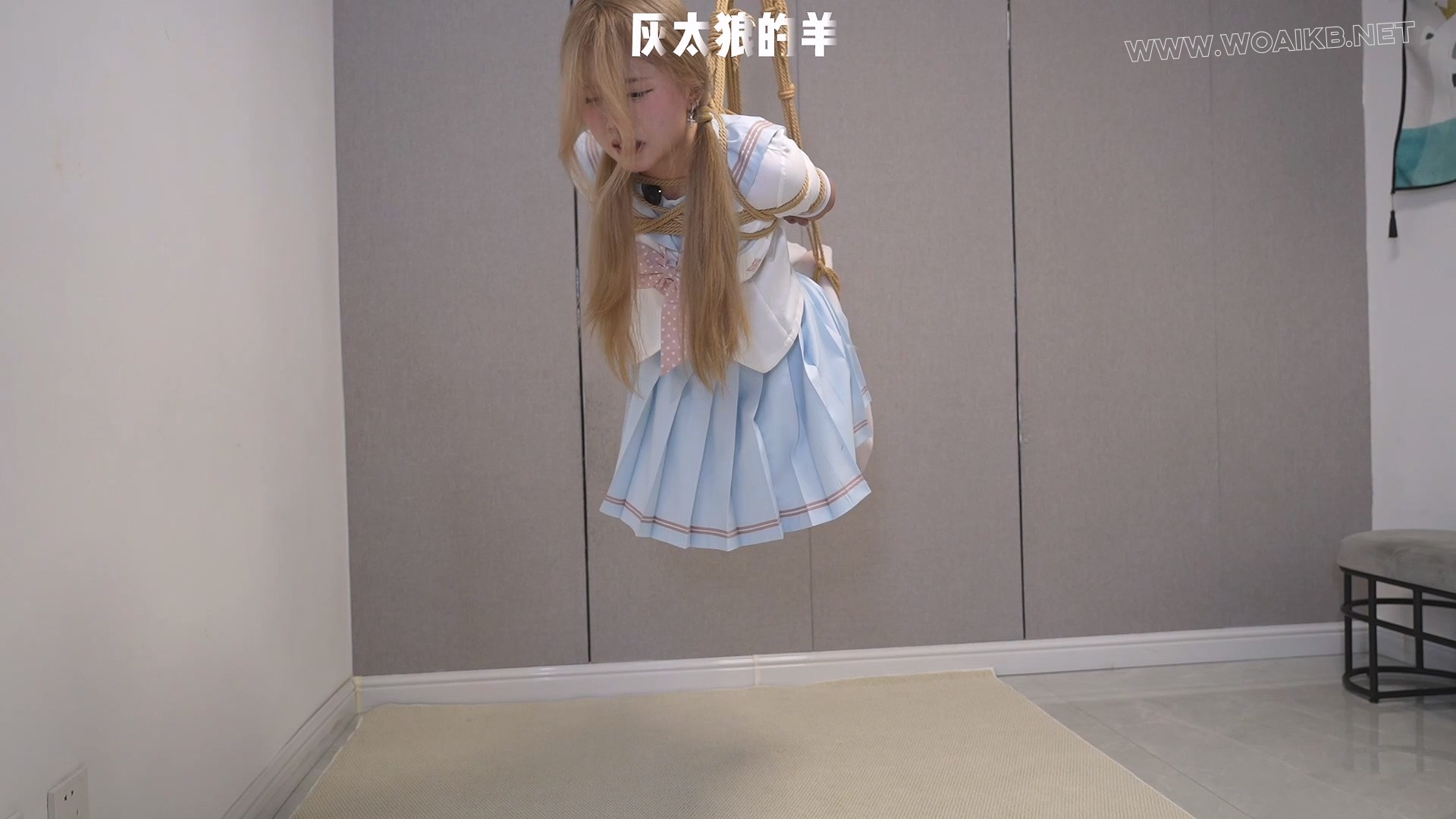 甜美JK学妹误入绳室，初次体验悬挂吊缚被绑哭！【游戏＋扎带＋日式胸缚＋踮脚罚站... 预览图 12