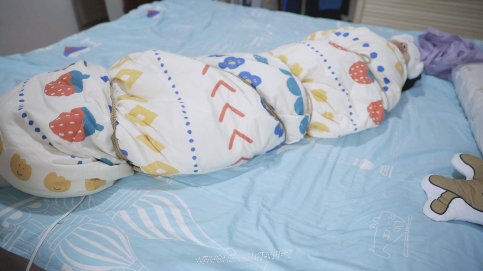 【安妮的芭蕾梦】白丝舞蹈袜芭蕾鞋基本功口活训练强制开腿吊缚立足尖后手合掌缚保... 预览图